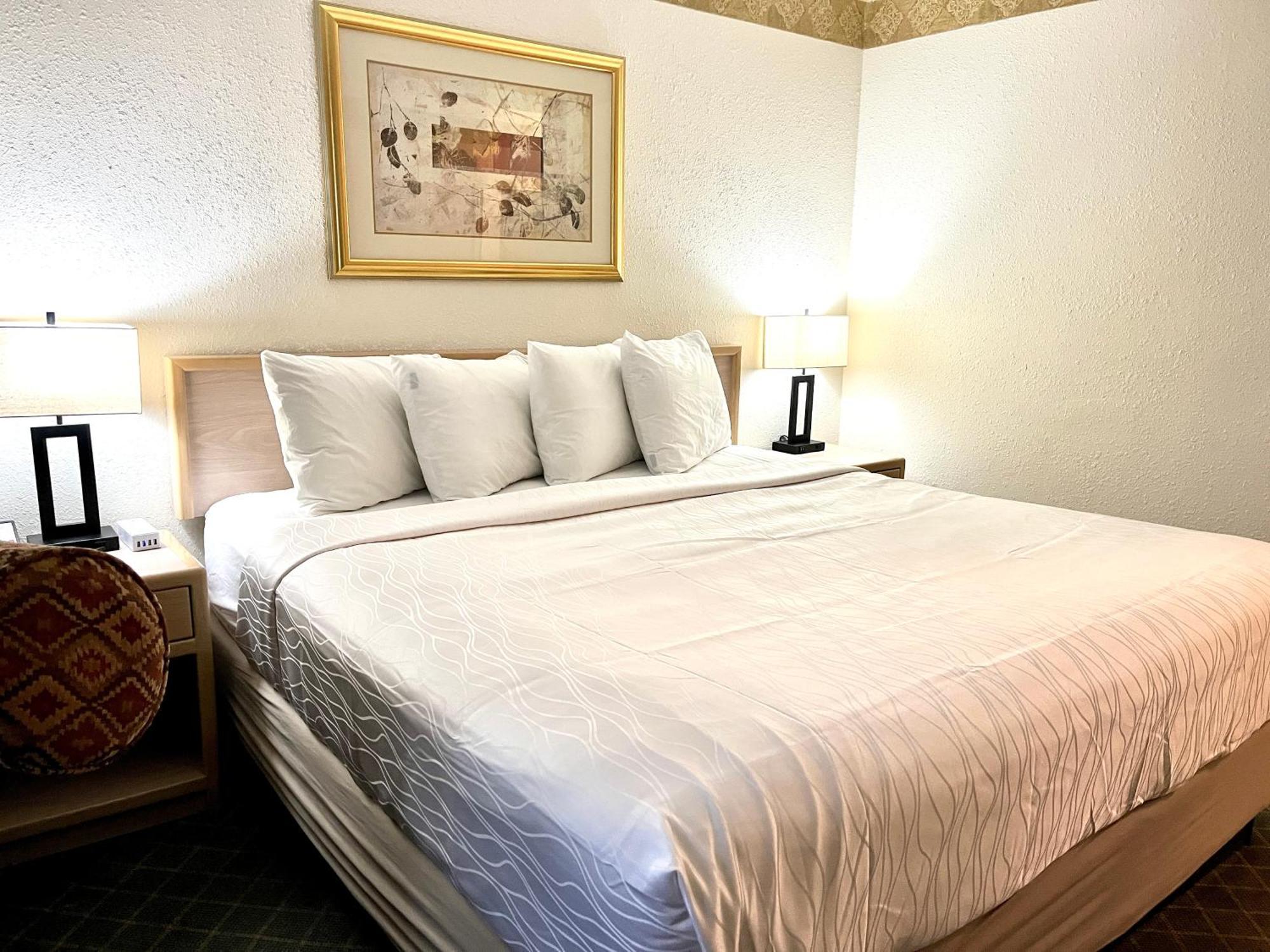 Brentwood Inn & Garden ฟาร์มิงตัน ภายนอก รูปภาพ