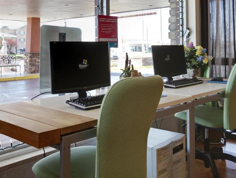 Brentwood Inn & Garden ฟาร์มิงตัน ภายนอก รูปภาพ